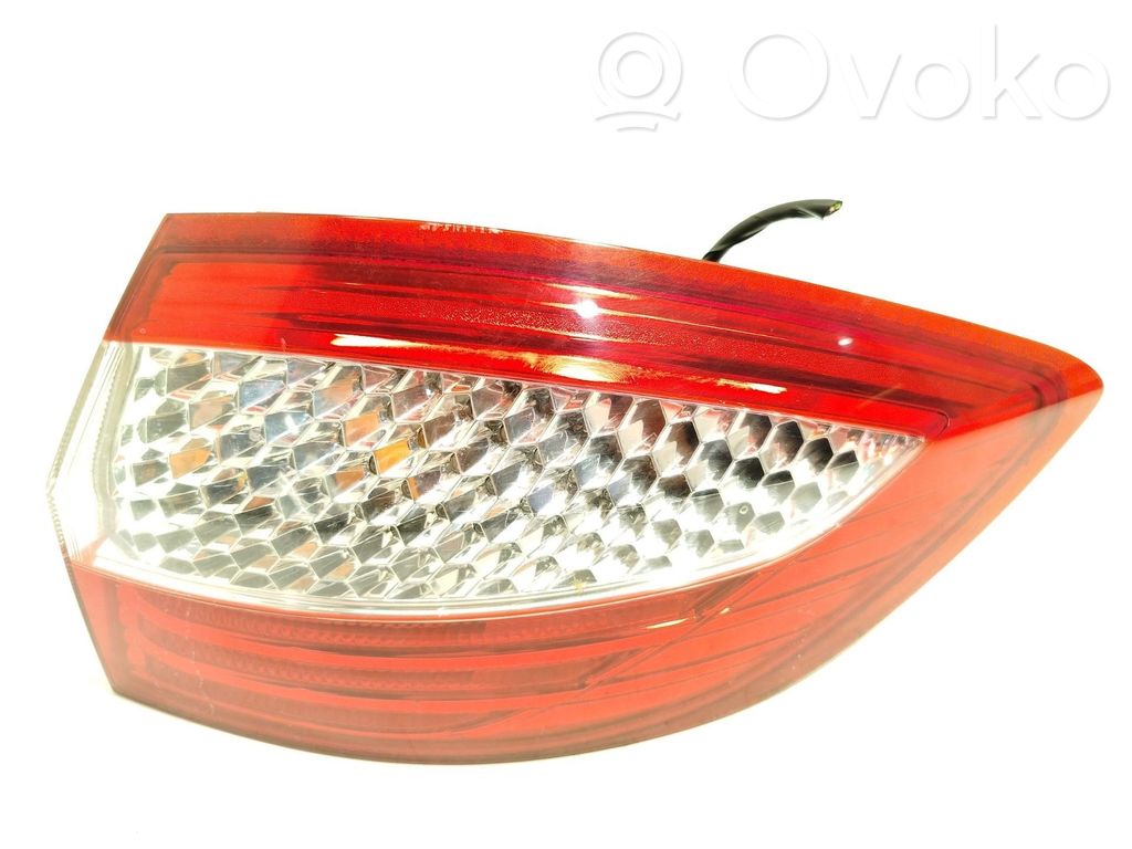 Ford Mondeo MK IV Luci posteriori