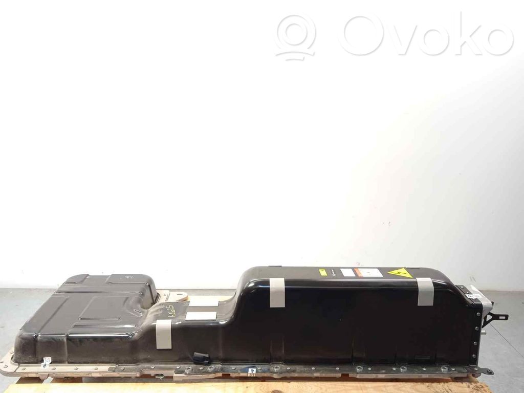 Lynk & co 01 Akumuliatorius 