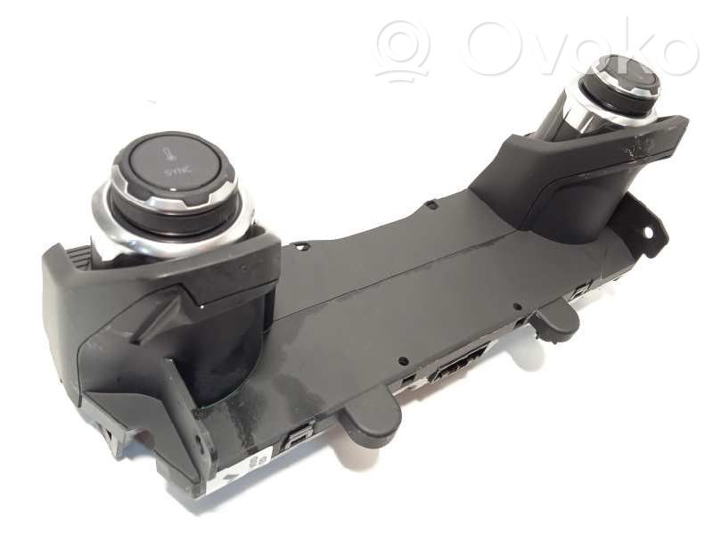 Lynk & co 01 Climate control unit 