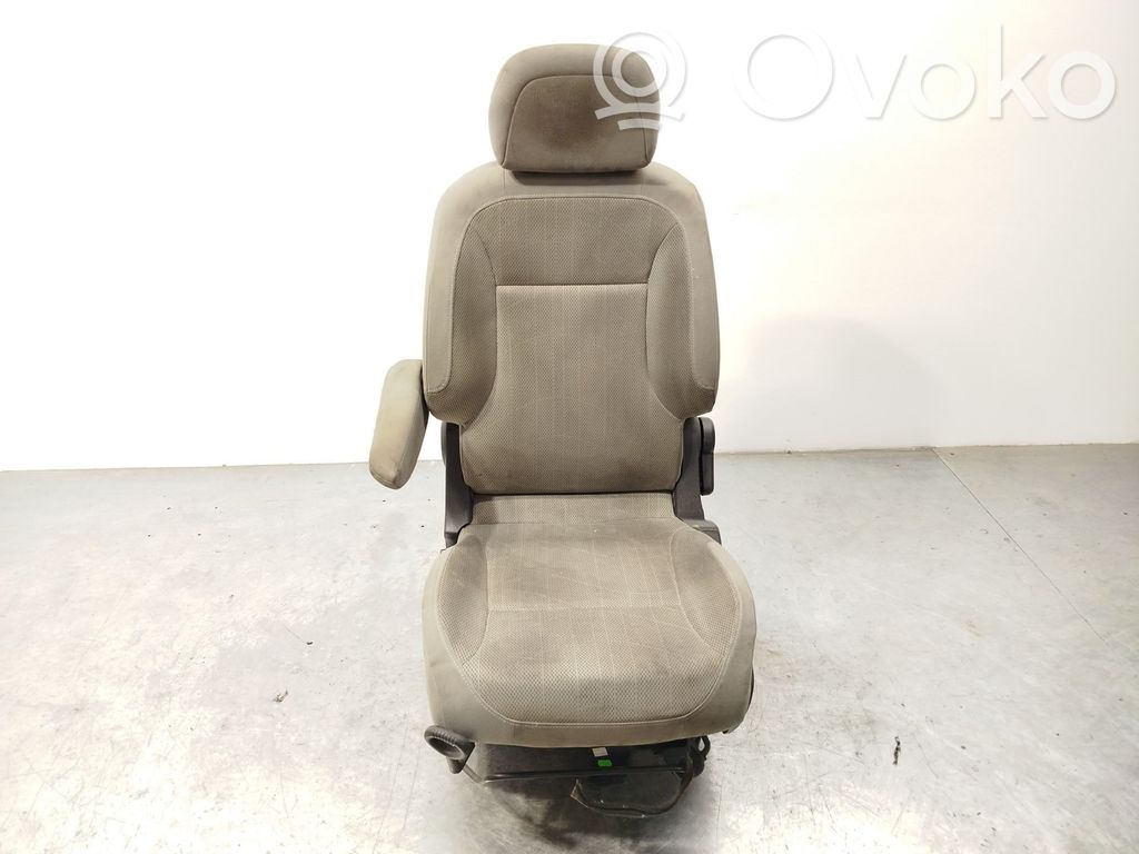 Peugeot Partner Fotel przedni kierowcy 