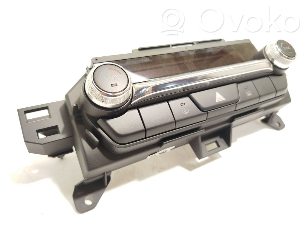 Mazda 3 Climate control unit 