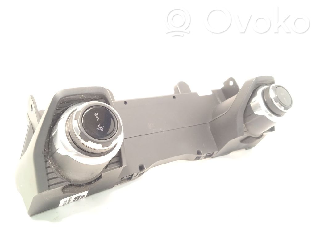 Climate control unit   8893304828