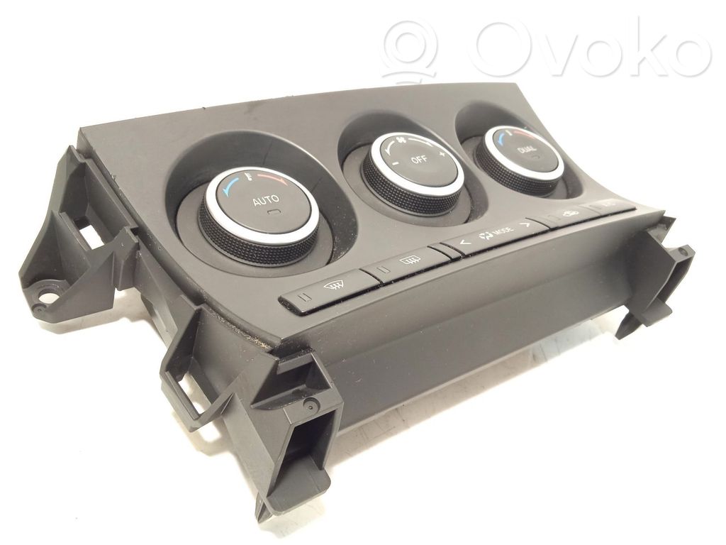Mazda 3 II Climate control unit 