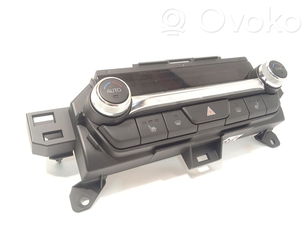 Mazda 3 Climate control unit 