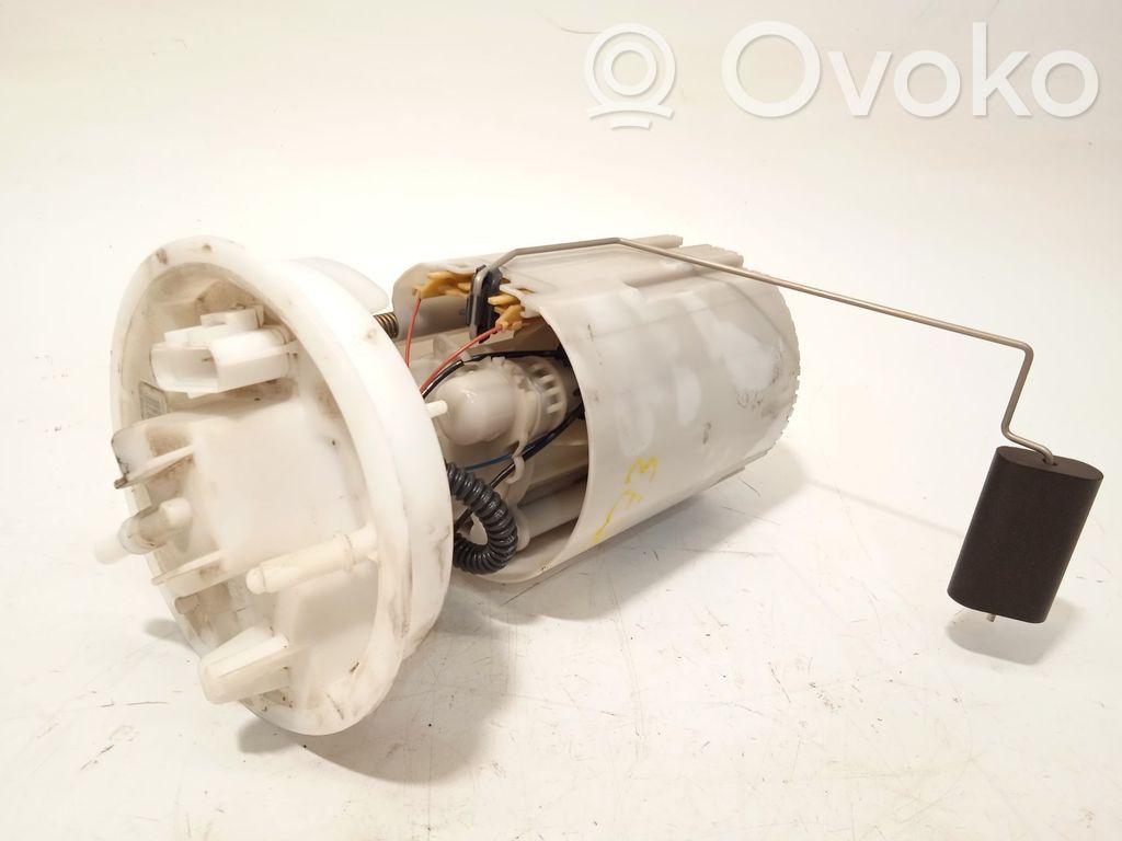 Ford Focus Polttoainesäiliön pumppu 