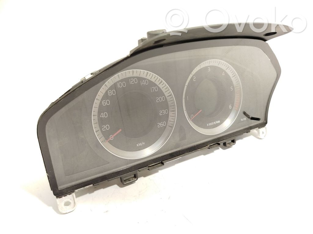 Speedometer (instrument cluster)   31270367AA