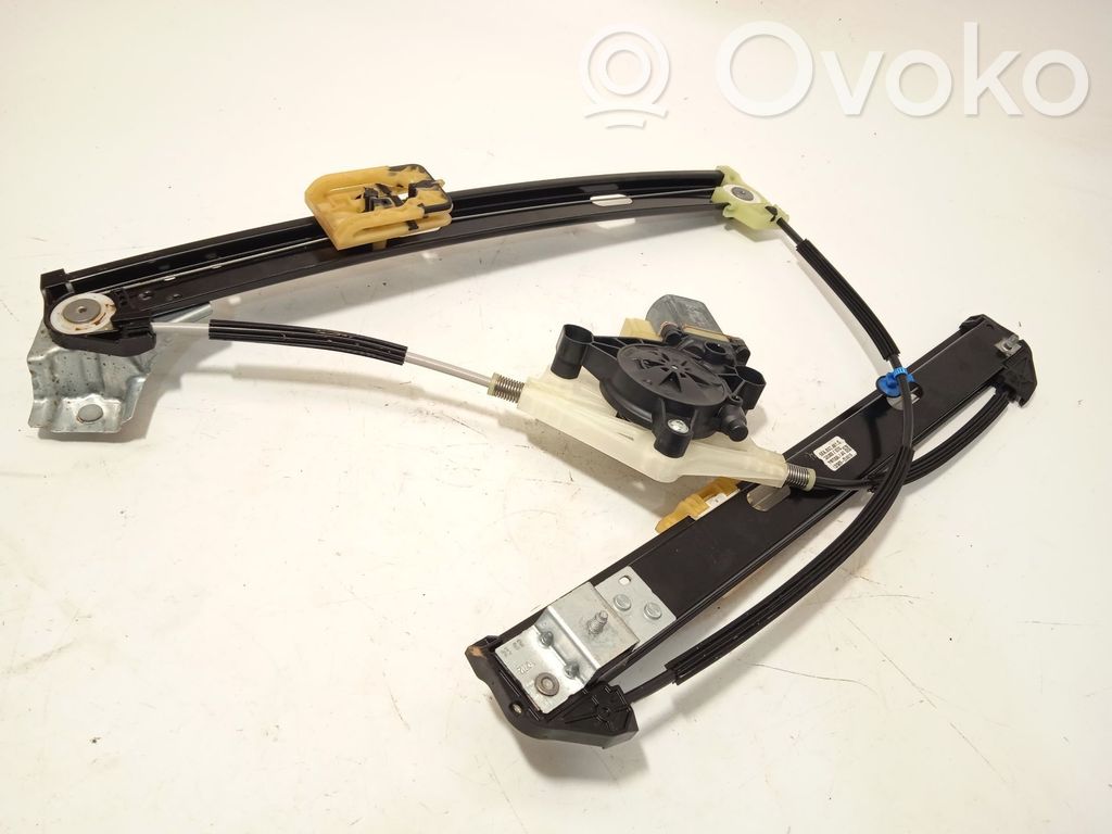 Regulador manual de la ventanilla delantera   5FA837461D,5Q0959801C