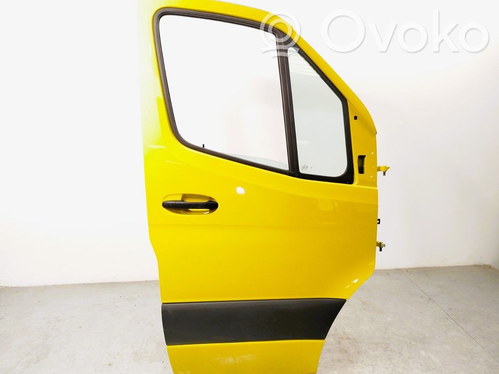 Mercedes-Benz Sprinter W907 W910 Puerta delantera 