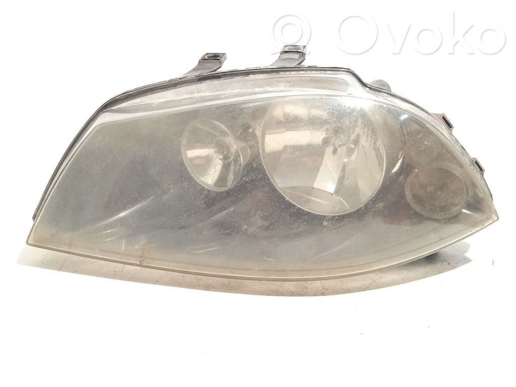 Seat Ibiza III (6L) Lampa przednia 