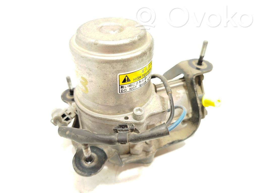 Mitsubishi Outlander Pompă vacuum 