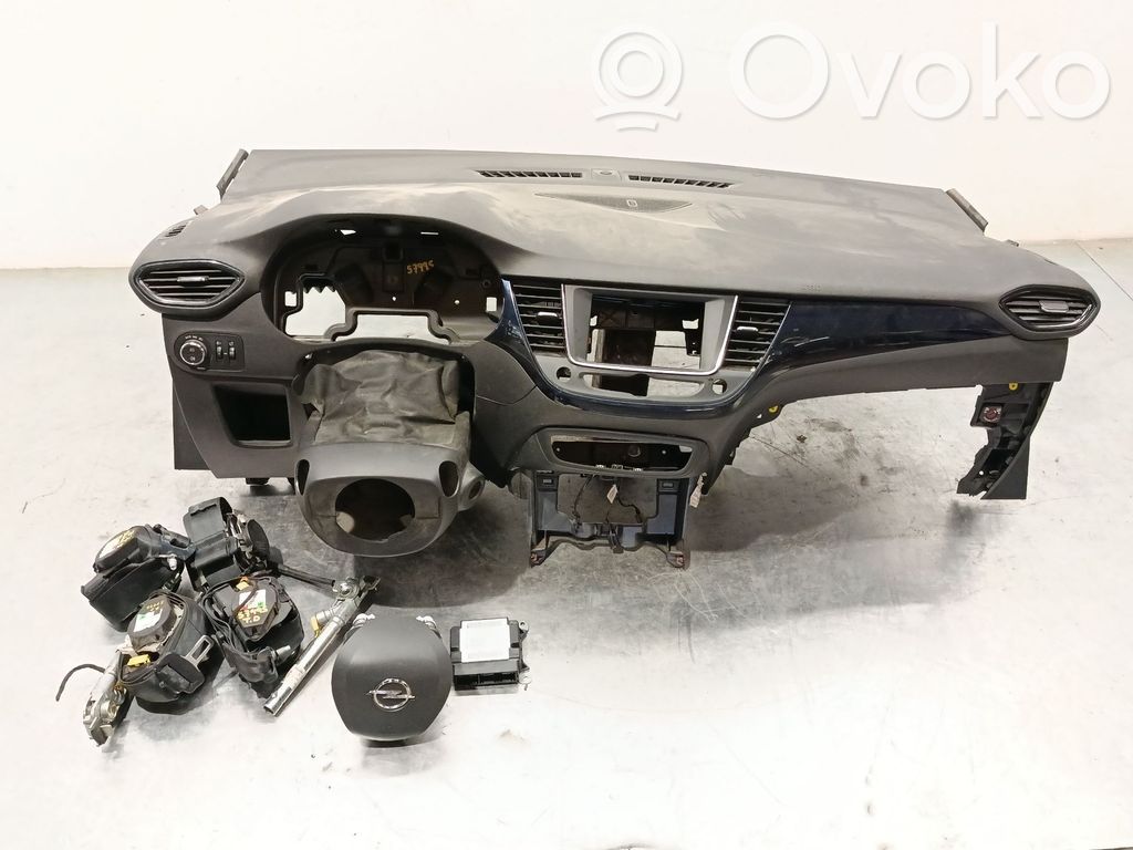 Opel Crossland X Oro pagalvių komplektas 