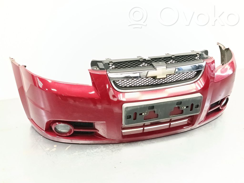 Chevrolet Aveo Parachoques delantero 