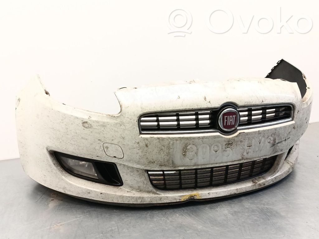 Fiat Bravo Parachoques delantero 