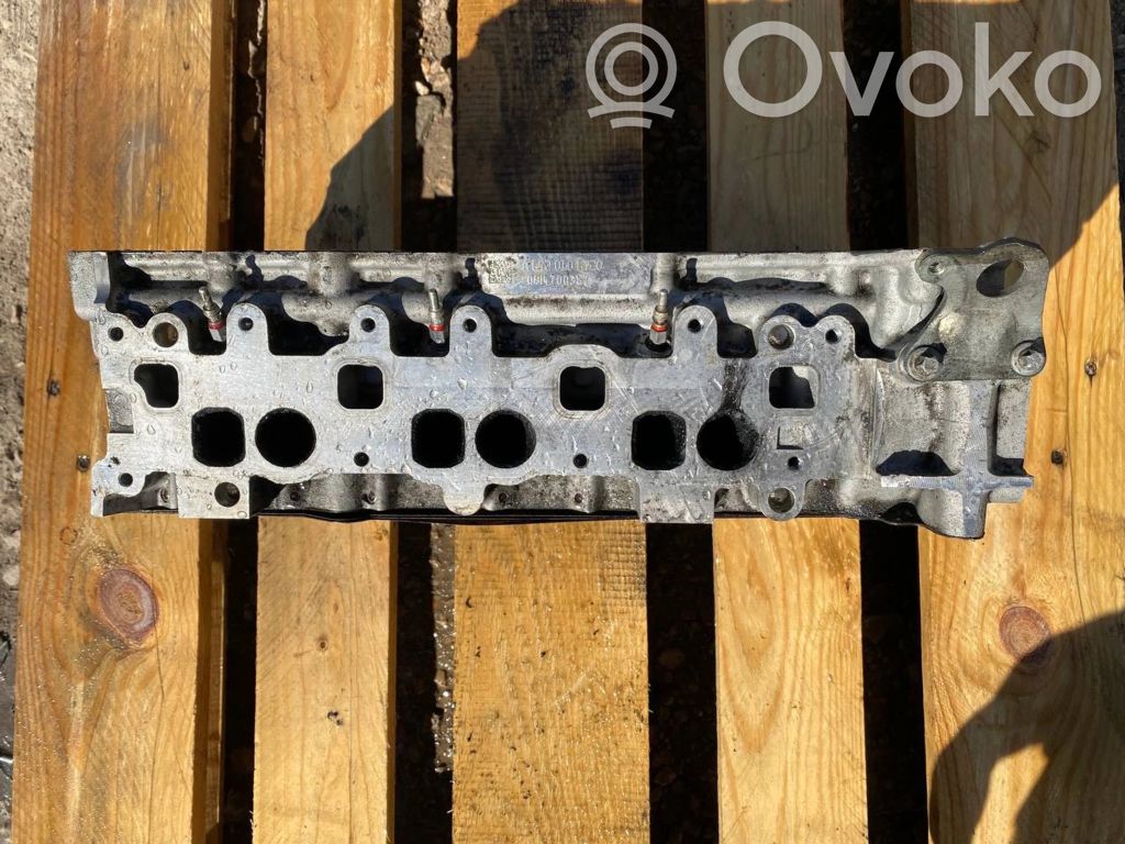 Mercedes-Benz E W211 Engine head 