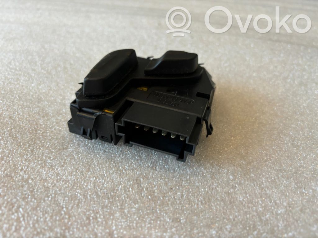 Mercedes-Benz E W212 Seat control switch 