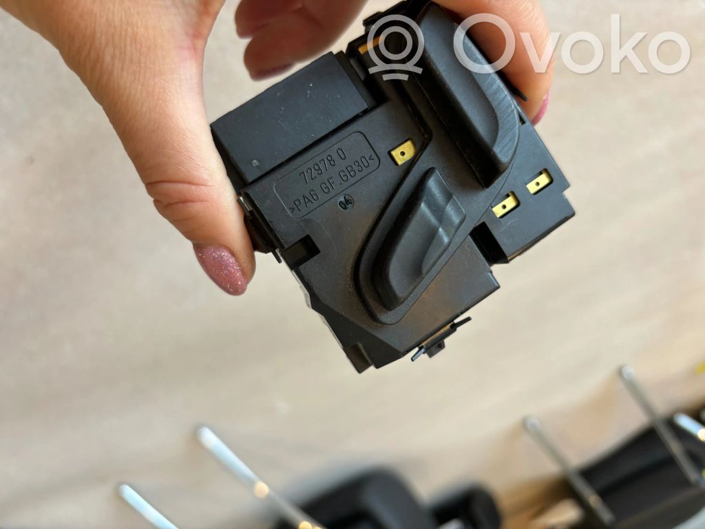 Mercedes-Benz E W212 Seat control switch 