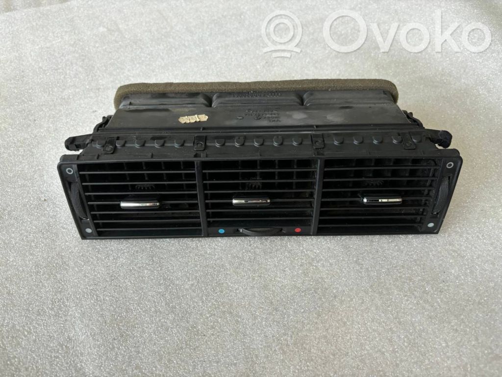 Audi A8 S8 D2 4D Rejilla de ventilación central del panel 