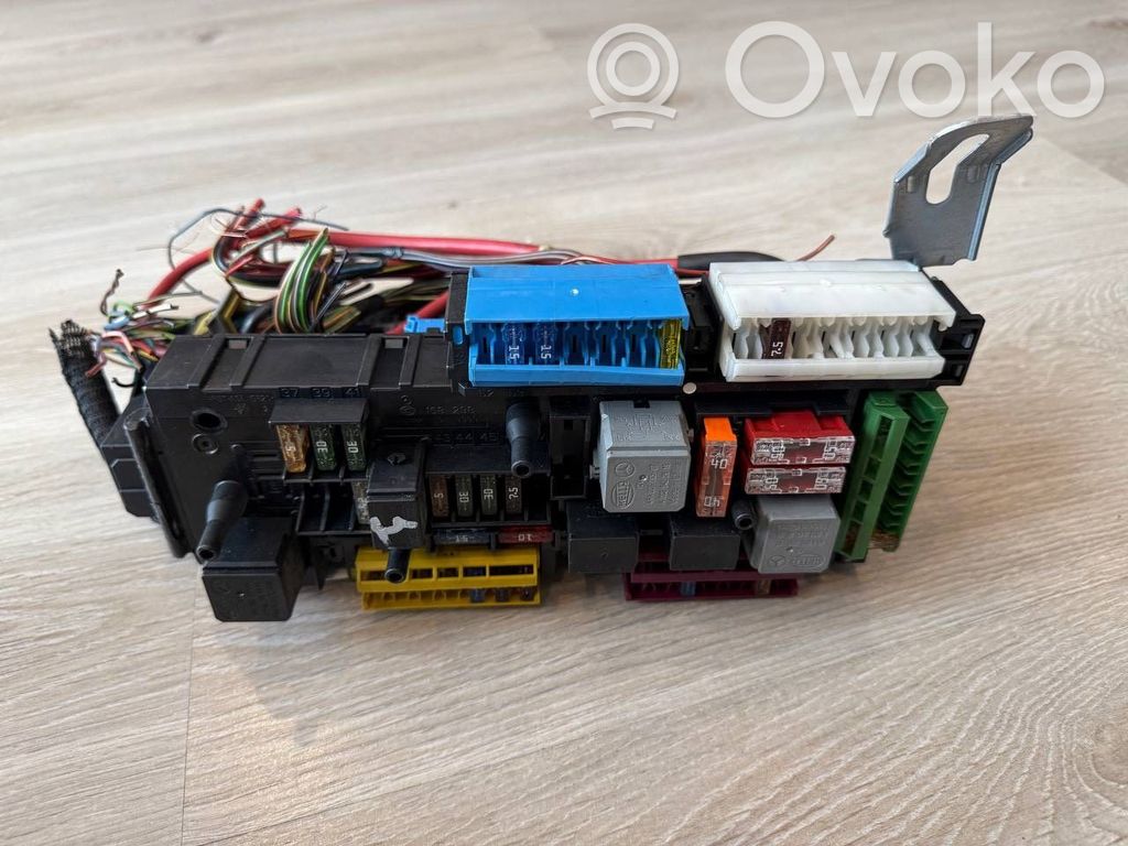 Mercedes-Benz E W212 SAM control unit 