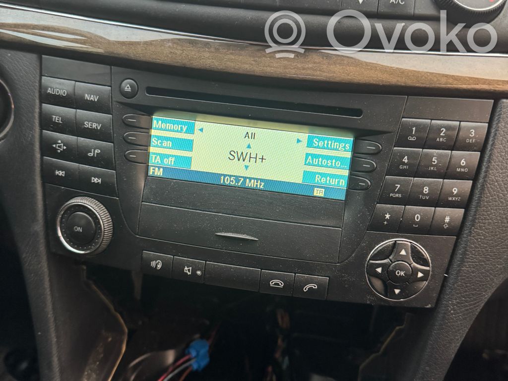Mercedes-Benz E AMG W211 Panel / Radioodtwarzacz CD/DVD/GPS 