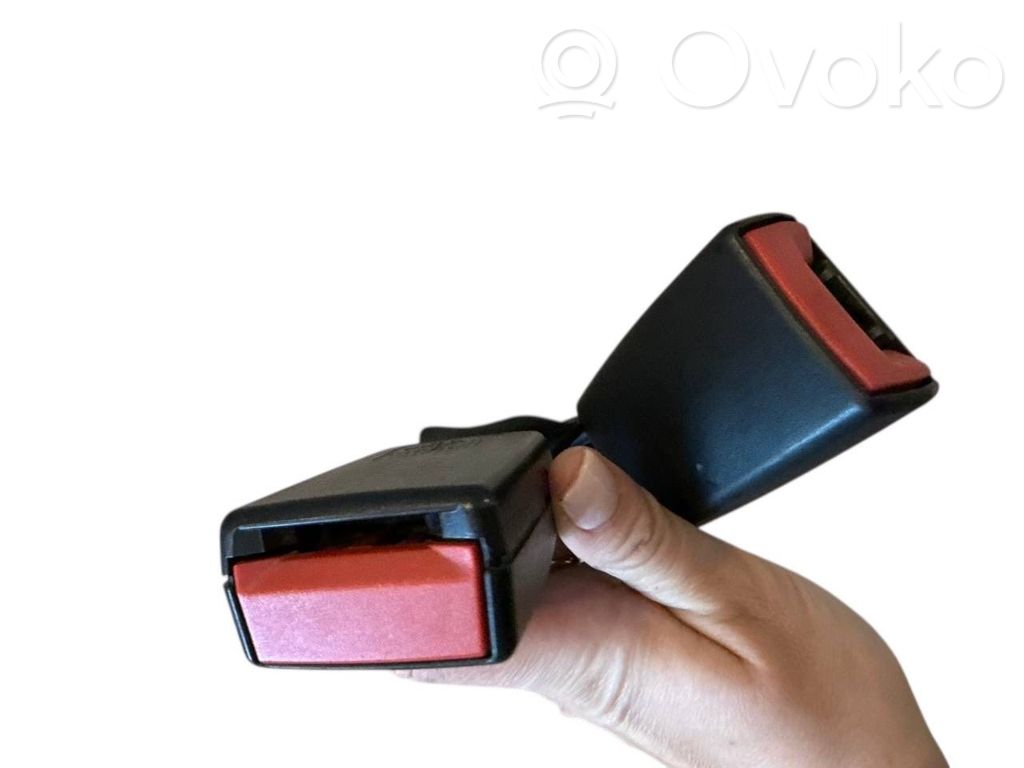 Mercedes-Benz S W220 Rear seatbelt buckle 