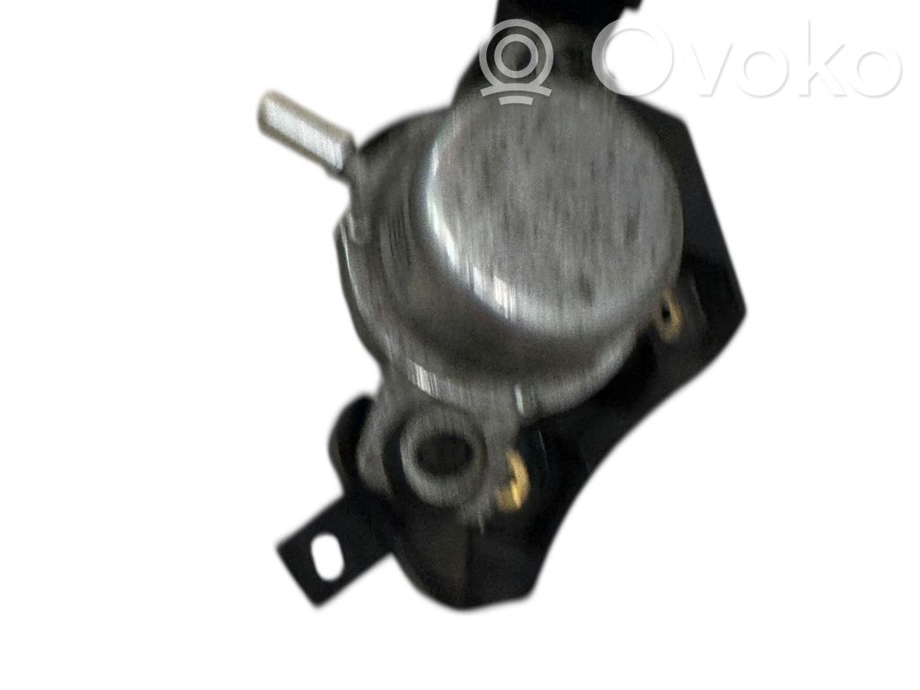 Opel Meriva B Vacuum pump 