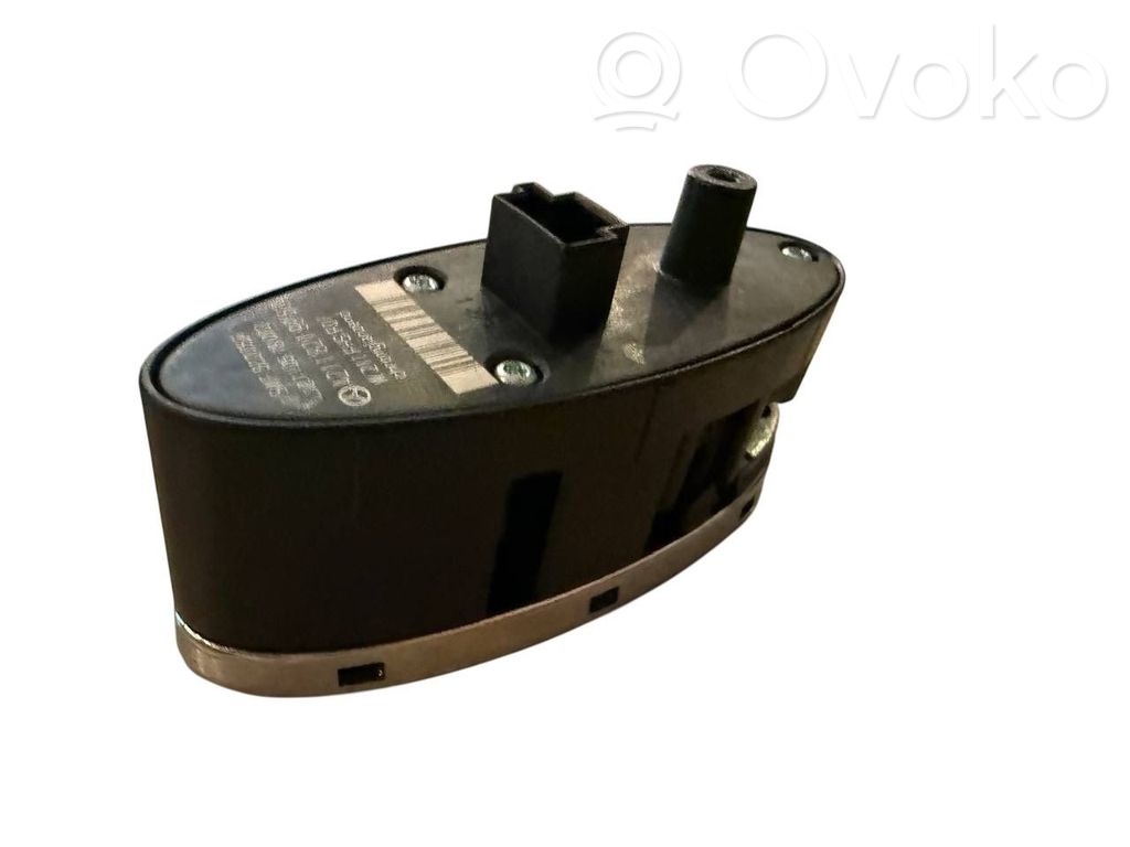 Mercedes-Benz E W211 Electric window control switch 