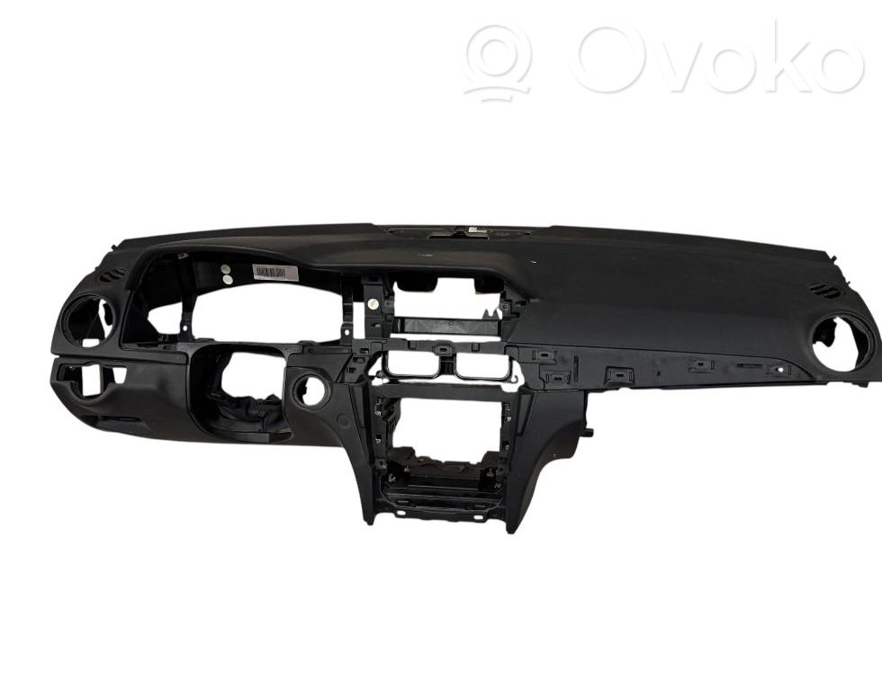Mercedes-Benz C W204 Panel de instrumentos 