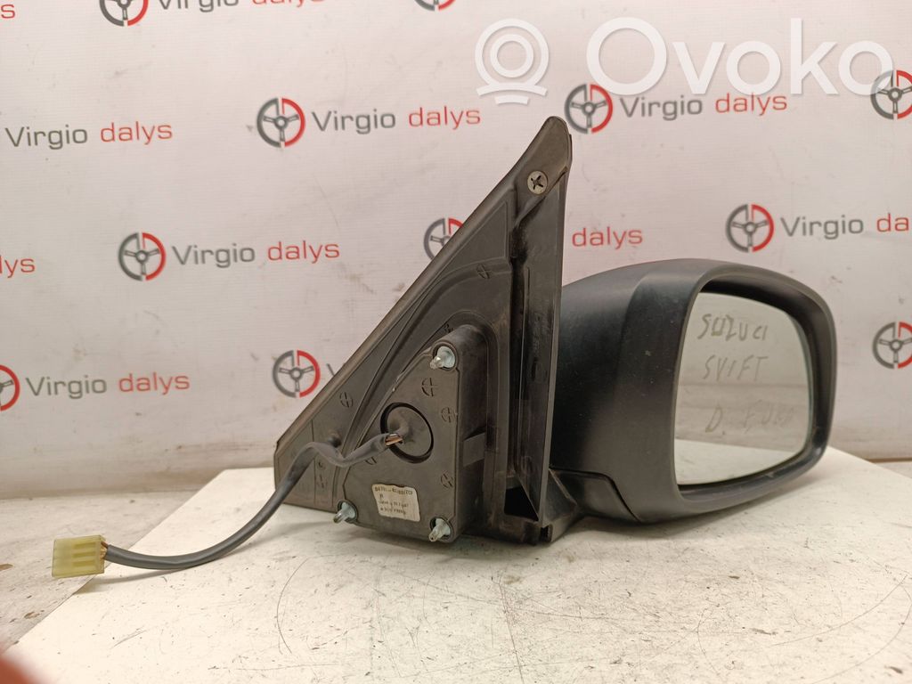 Sivupeilin lasi   E8024174