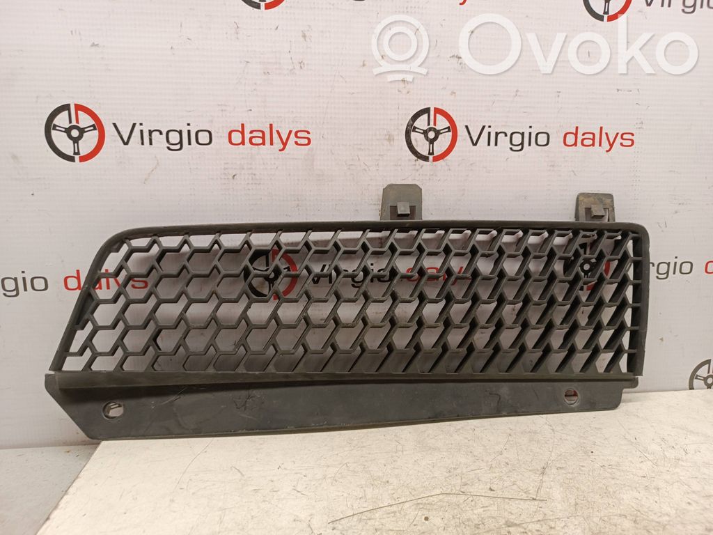 Opel Movano A Front bumper upper radiator grill 
