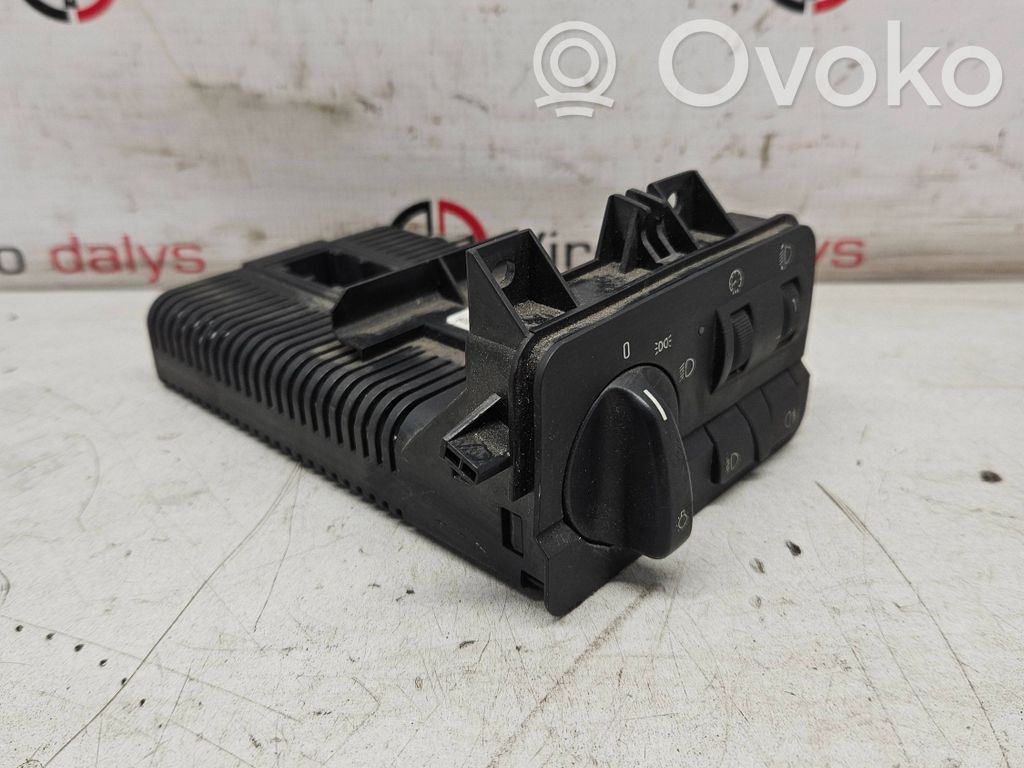 Light switch   61318383226,0109071,086480051
