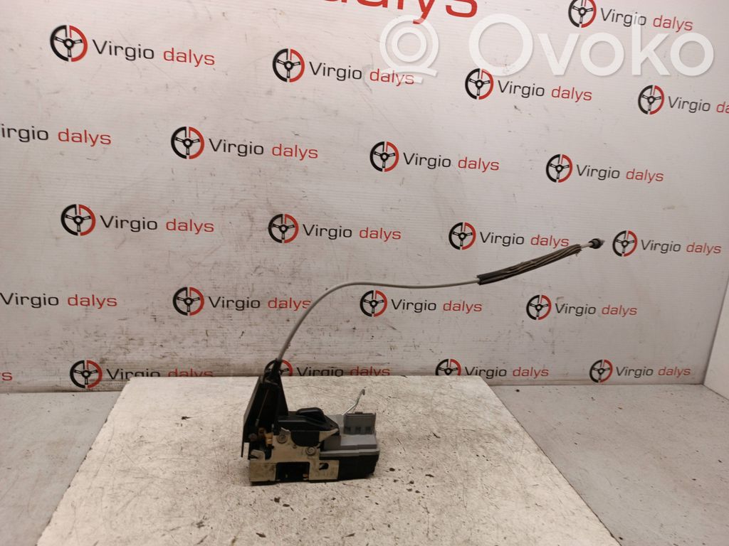 Peugeot 307 Front door lock 
