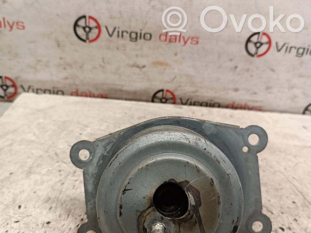 Opel Zafira B Engine mount bracket 