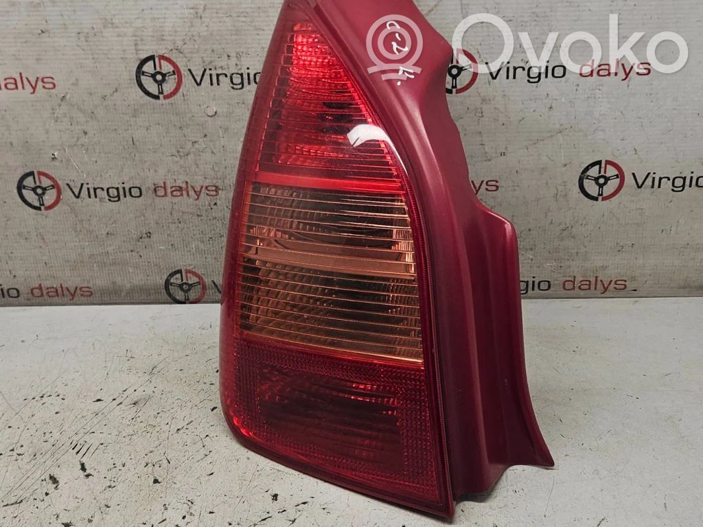 Citroen C2 Aizmugurējais lukturis virsbūvē 