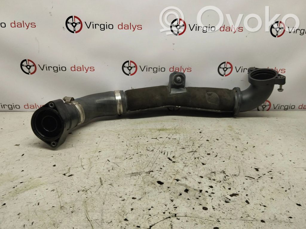 Volkswagen PASSAT CC Tubo flessibile intercooler 
