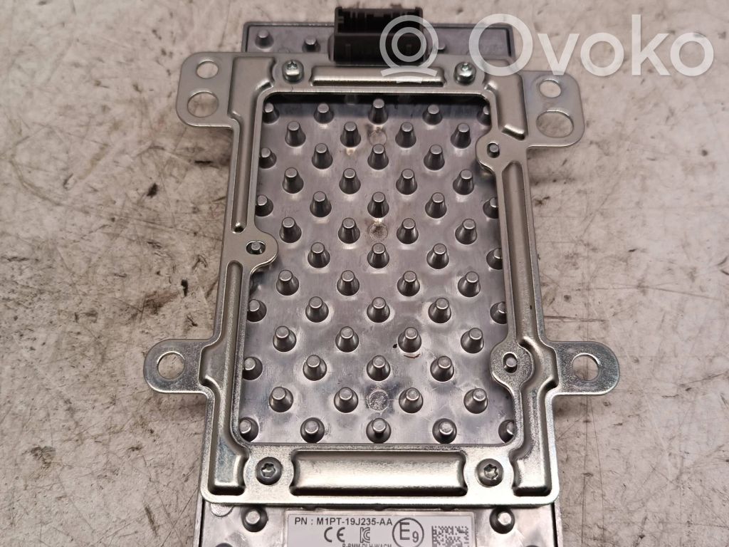 Ford Focus Wireless charging module 