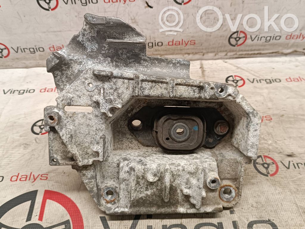 Renault Modus Engine mount bracket 