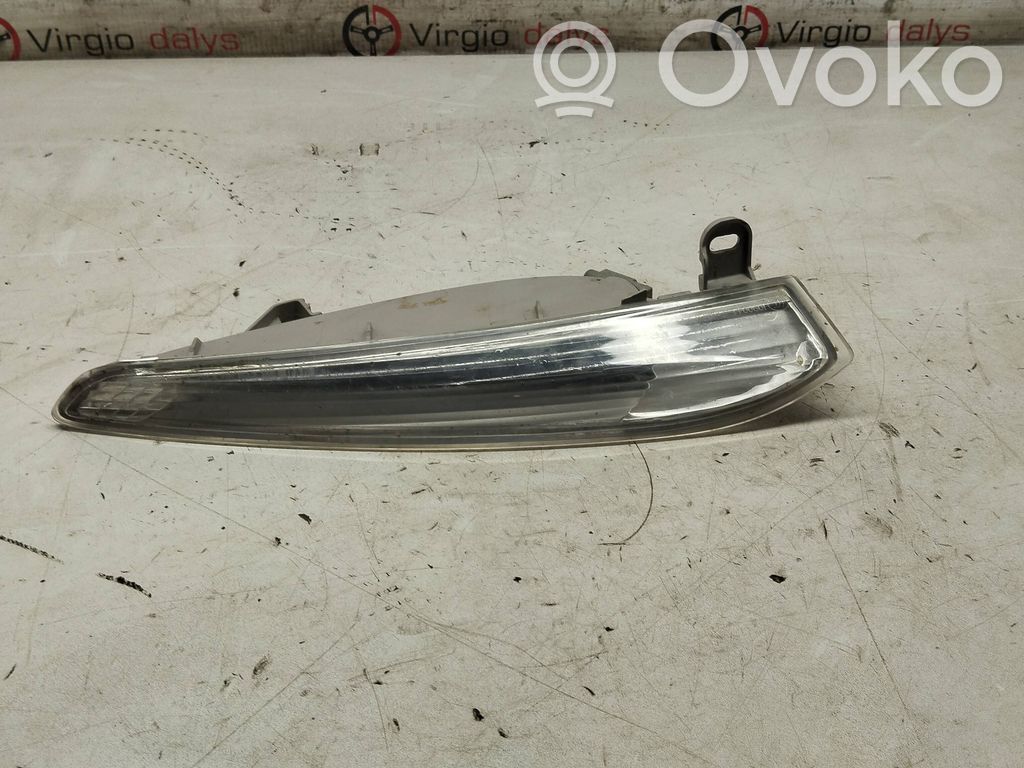 Citroen DS5 Front bumper turn signal 