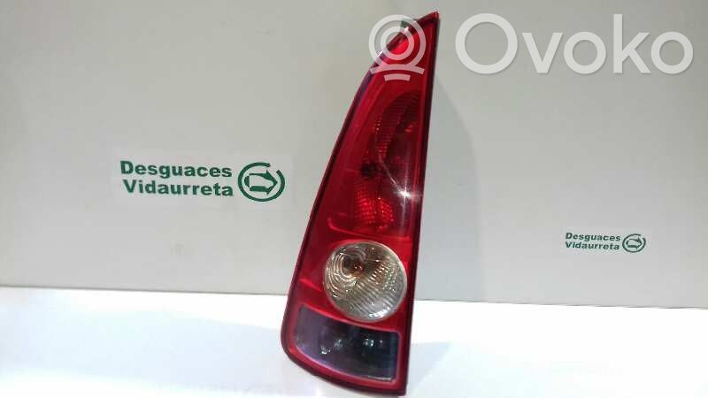 Lámpara de faros/luces traseros