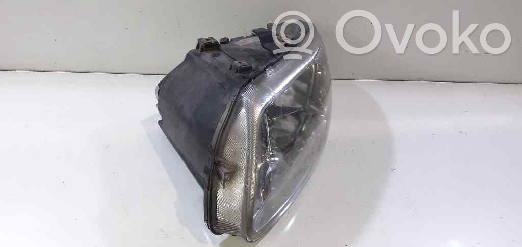 Chrysler Voyager Scheinwerfer 
