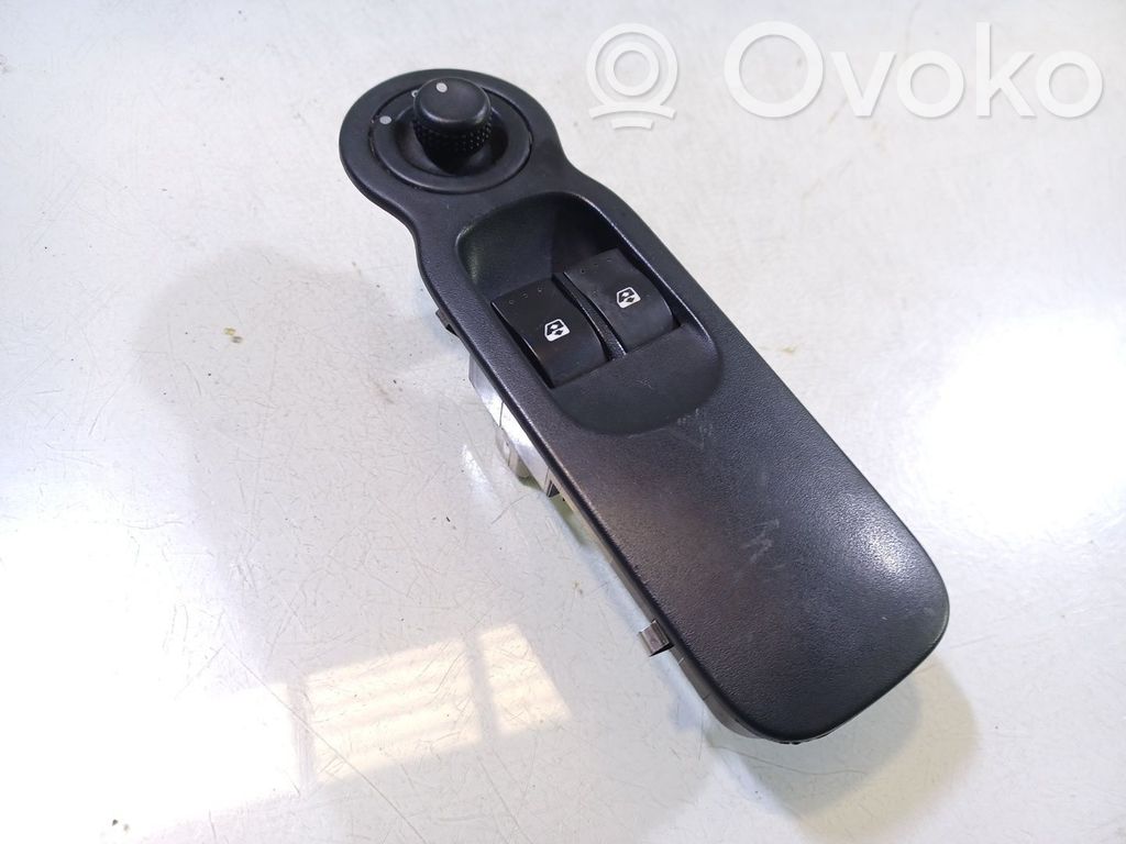Electric window control switch