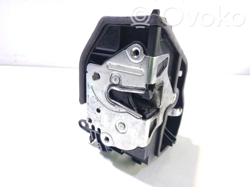 Front door lock   7229461