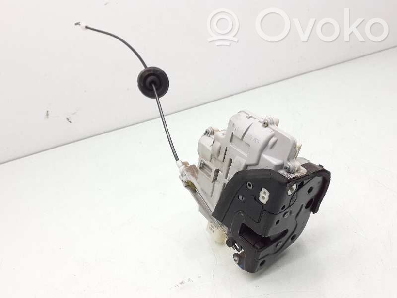 Audi A4 S4 B6 8E 8H Serratura portiera anteriore