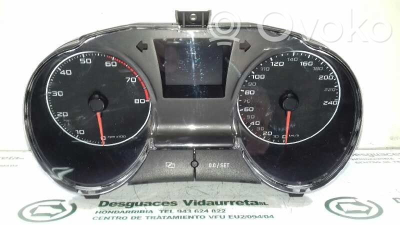 Seat Ibiza IV (6J,6P) Vitezometru (grup de instrumente) 