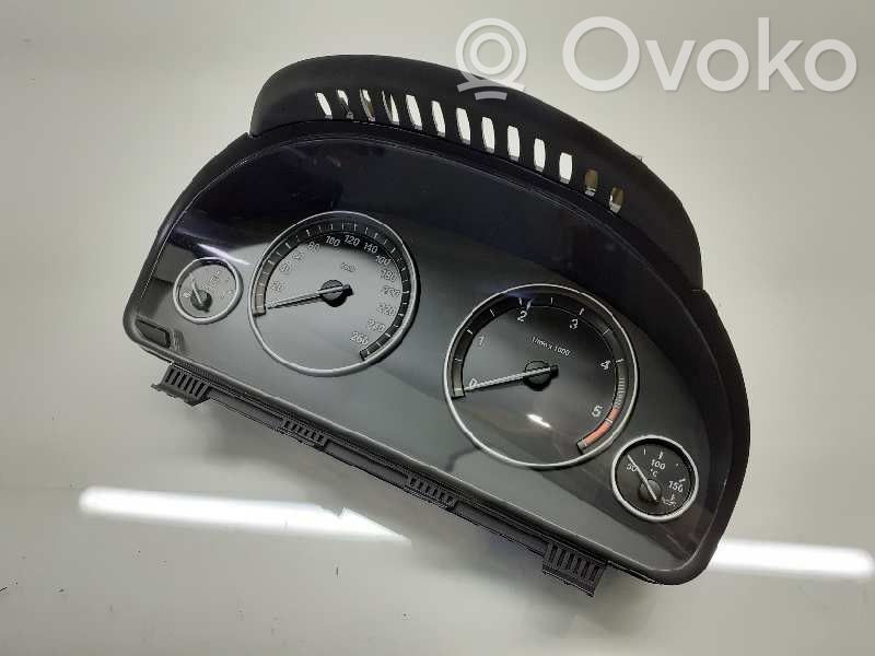 BMW 5 F10 F11 Vitezometru (grup de instrumente) 