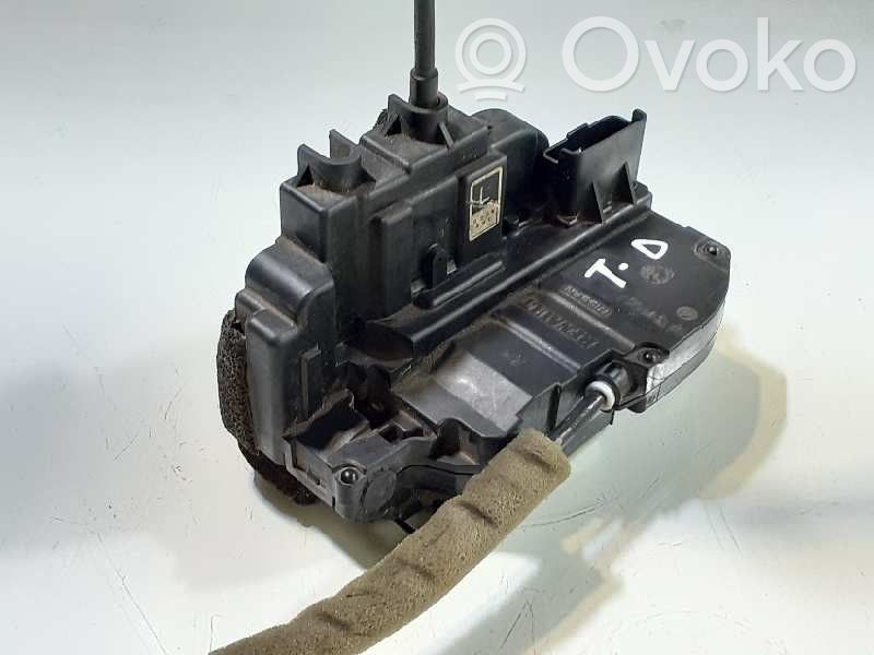 Renault Koleos I Rear door lock 