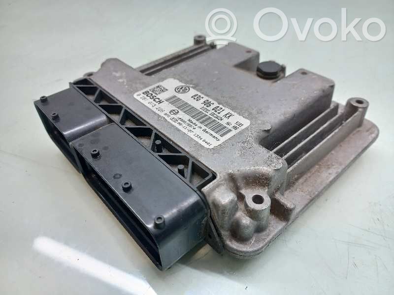 Volkswagen Jetta V Unidad de control/módulo ECU del motor 