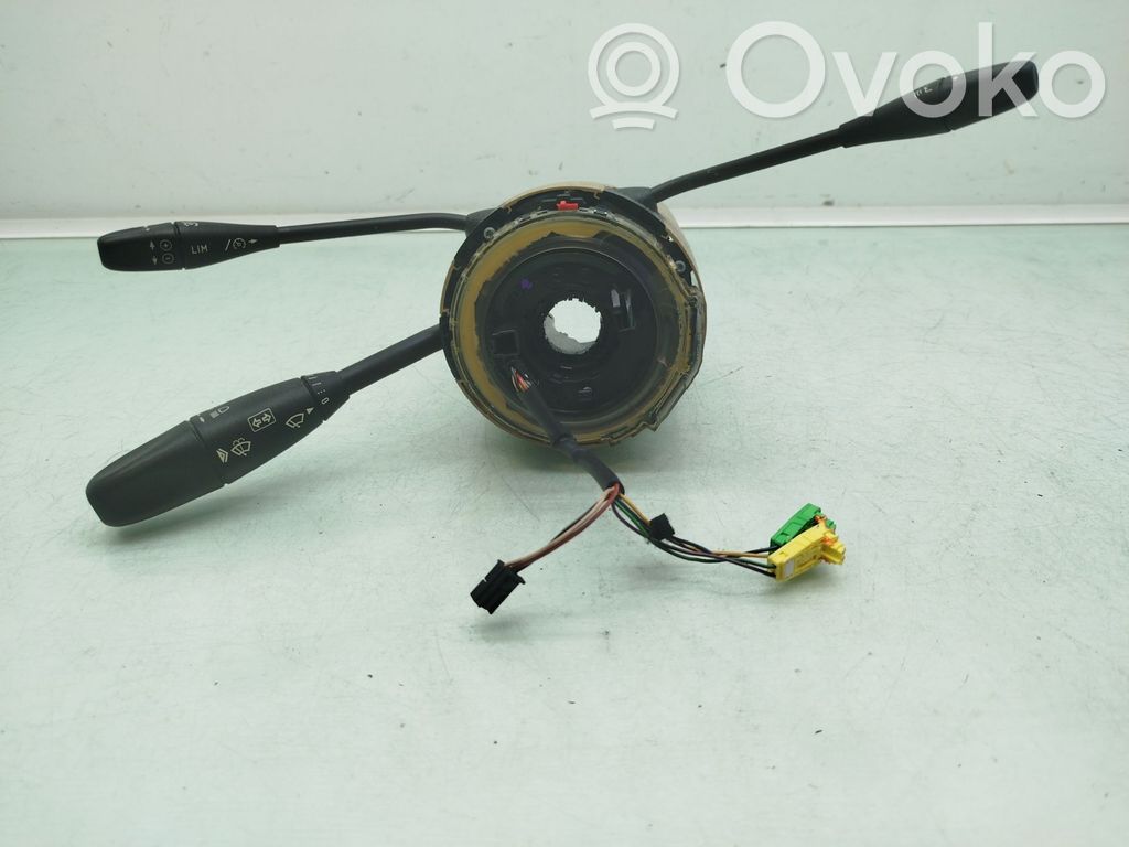 Interruptor de control del panel de luces   A1715400144