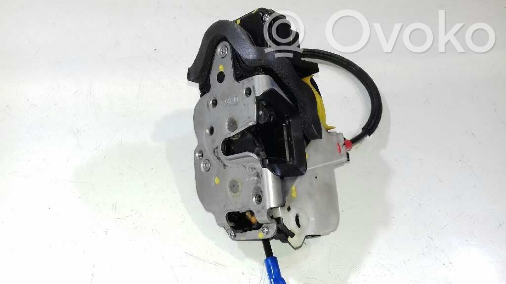 Opel Zafira B Serratura portiera anteriore