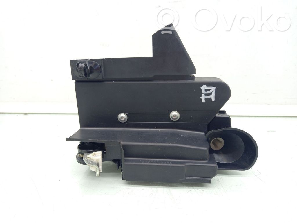 Dacia Sandero III Front door lock 