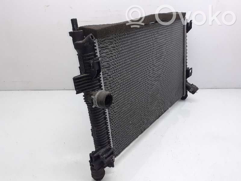 Ford C-MAX II Dzesēšanas šķidruma radiators 